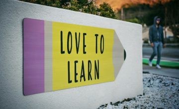 Educatione e Identità Interculturtale - Prof. Agostino Portera - Harvard University Photo Tim-Mossholder-WE_Kv_ZB1l0-Unsplash